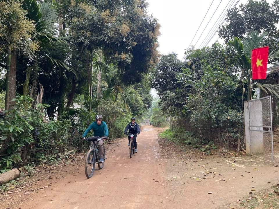 Pu Luong Bicycle Tour from Hanoi 3 Days